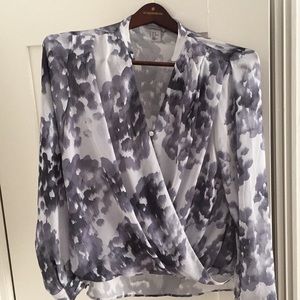 👗Drape Blouse MAKE ME AN OFFER I CAN’T REDUSE